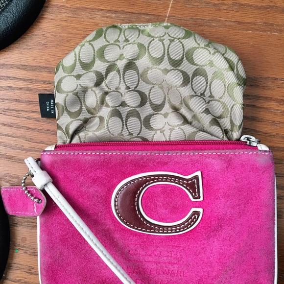 Pink suede Coach Mini bag wristlet - Picture 6 of 10